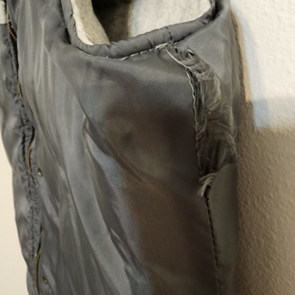 10 Deep Men's Puffer Vest Jacket, Grey, Size L,Wool Blend, Outdoor, Casual. - Picture 4 of 16